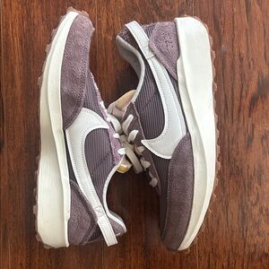 Nike Waffle Debut Vintage Sneakers